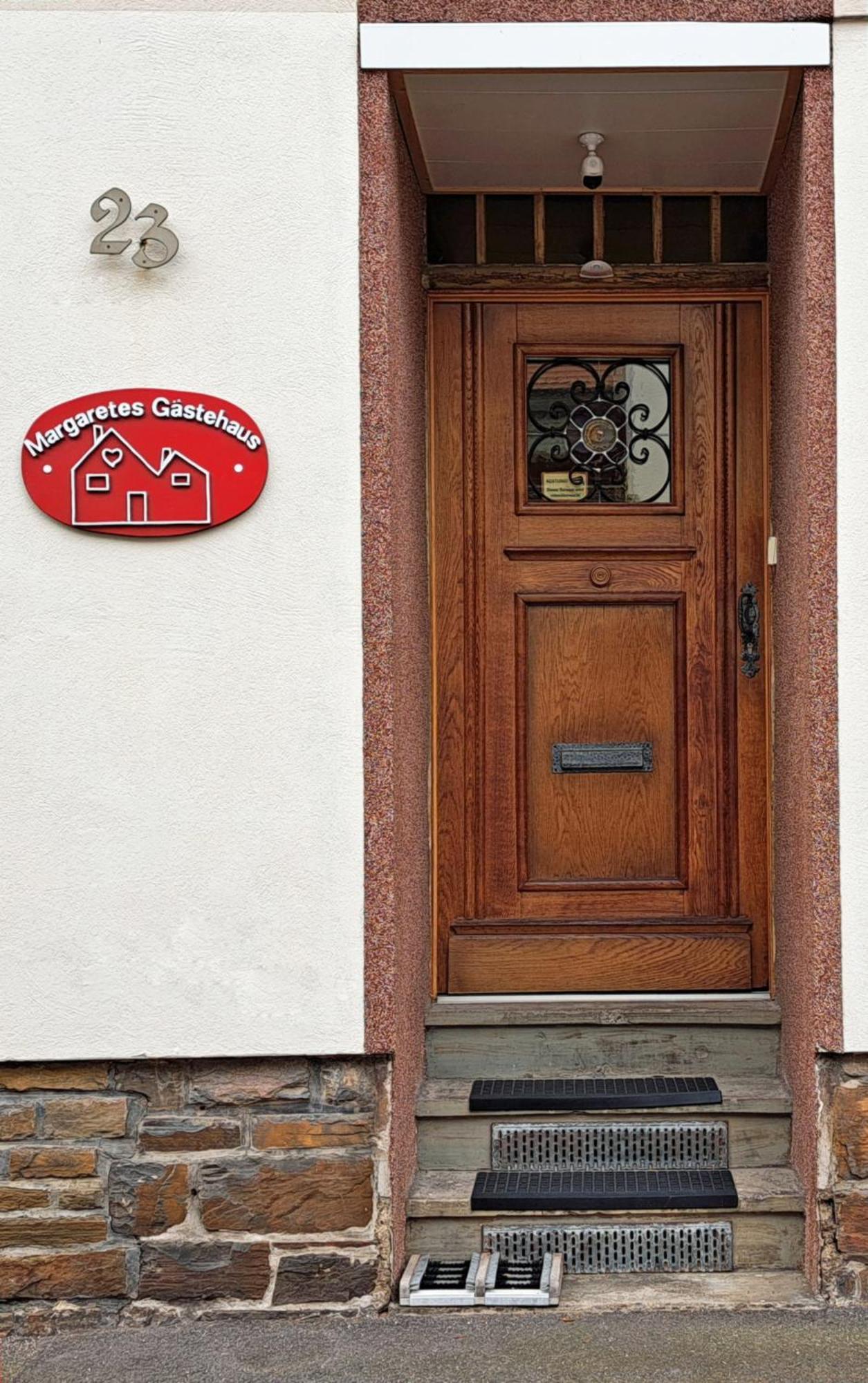 Margaretes Gaestehaus Am Rheinsteig Wanderer Radfahrer Familien Business-Reisende Wlan Gratis Rheinbrohl Esterno foto